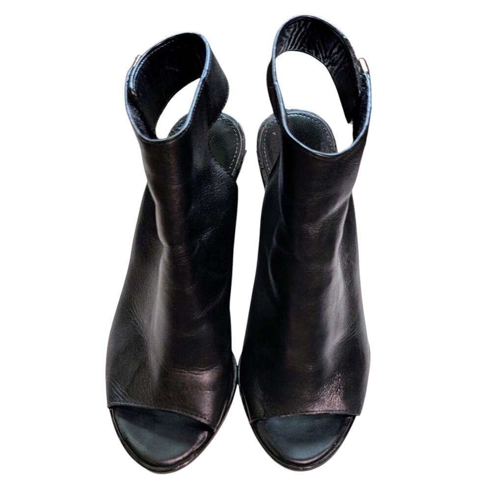 Calvin Klein Sandals Heels Welsie Size 6 M US Women Black Peep Toe